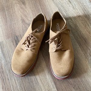 Boys Sperry Shoes size 4.5